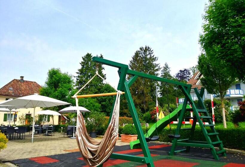 تختخواب و صبحانه Gasthaus Ochsen