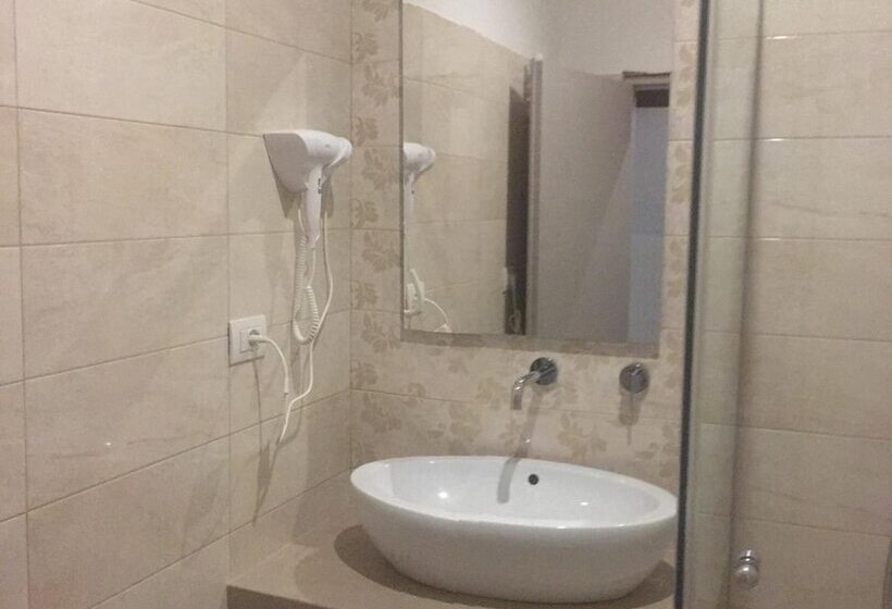مبيت وإفطار Robin Rooms