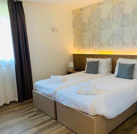 هتل Agriturismo Maso Miri