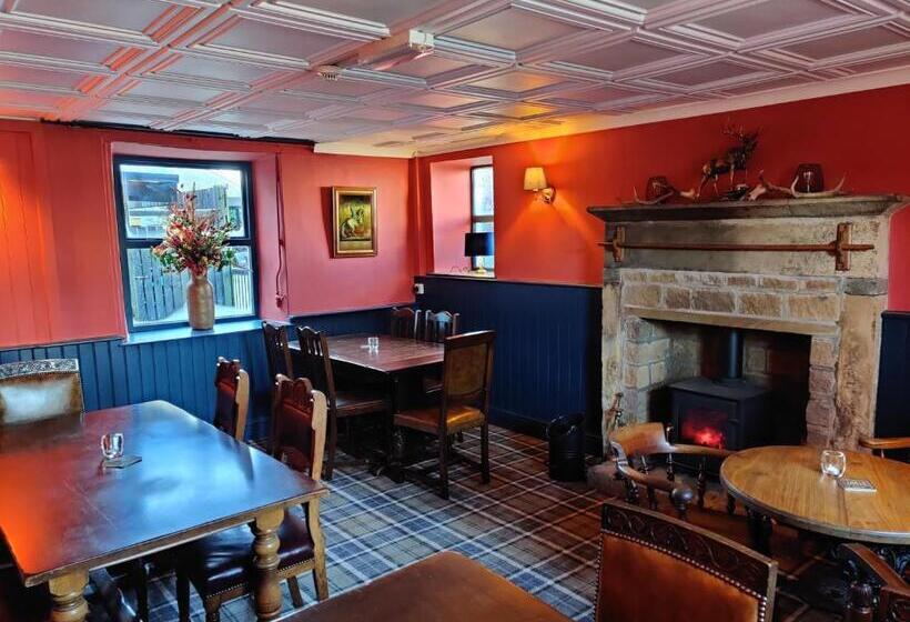 هتل The Lower Buck Inn