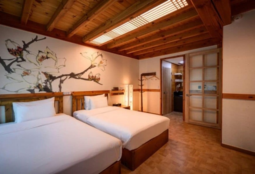 酒店 Jeonju Wangyijimil Hanok