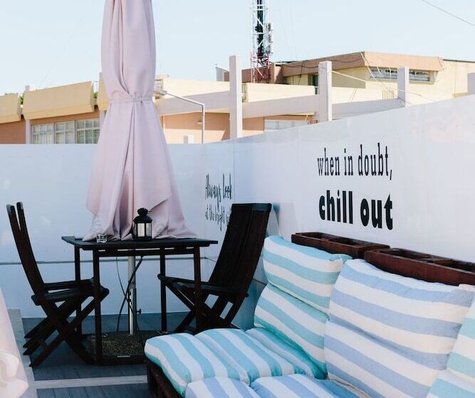Lisbon South Hostel