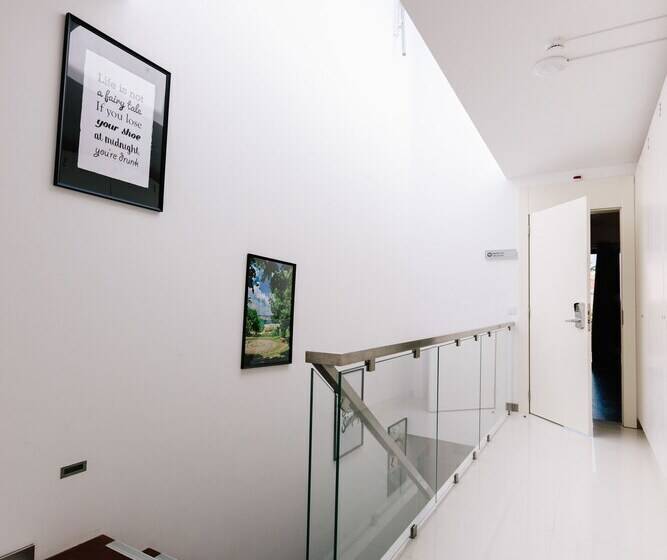 Lisbon South Hostel