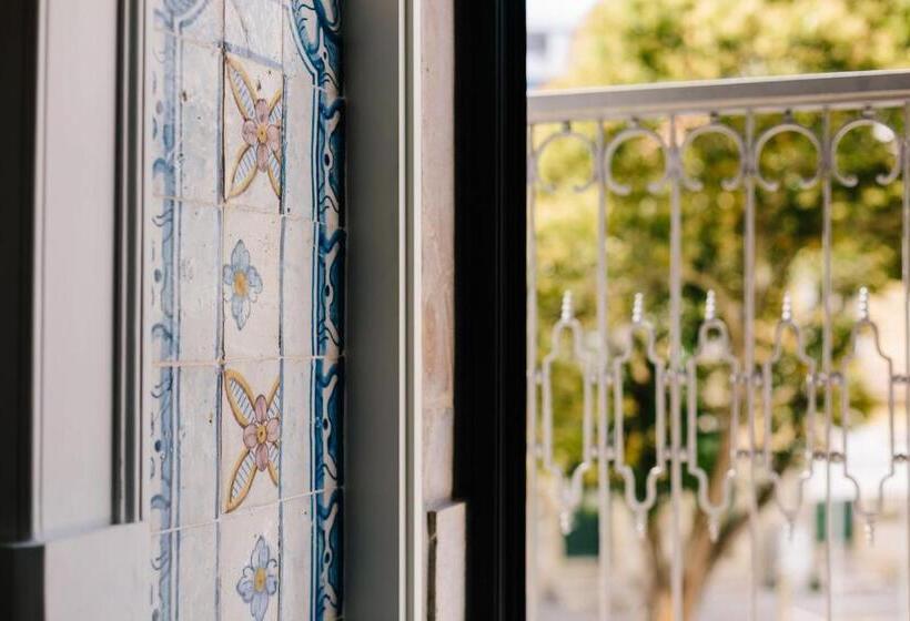 Lisbon South Hostel