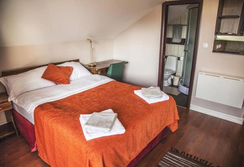 مُتل Vila Mila Riverside Apartments