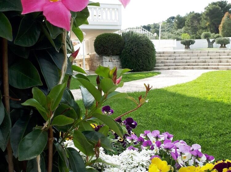 هتل Villa Natia