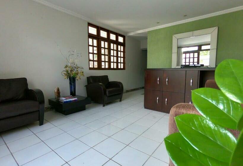 Lira Hostel