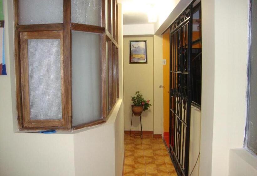 پانسیون Casa Hospedaje Killari