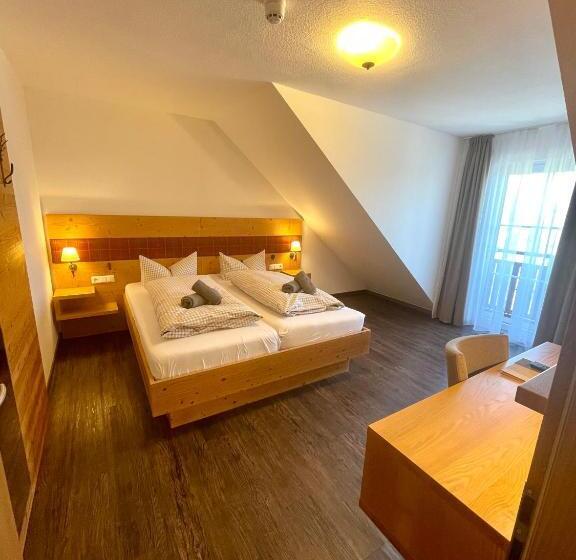 هاستل Landgasthof Linde Hepbach, Hotel & Restaurant
