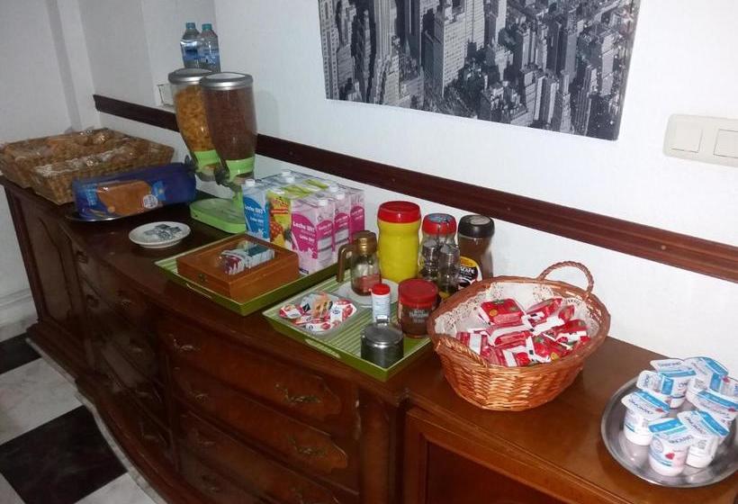 הוסטל Residencia Universitaria Reuniver Burjassot