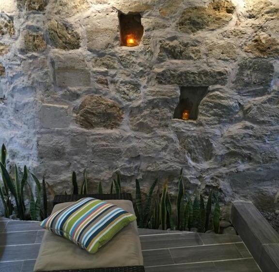 فندق Real De Piedra