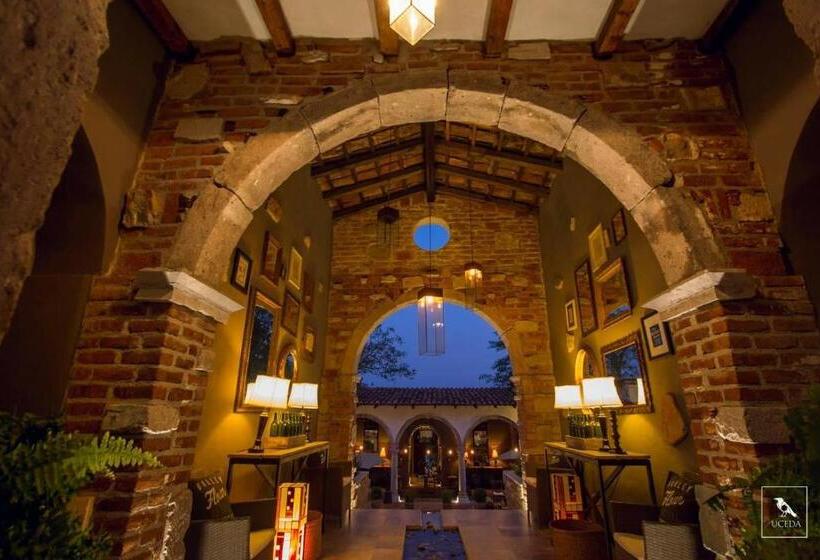 فندق Real De Piedra