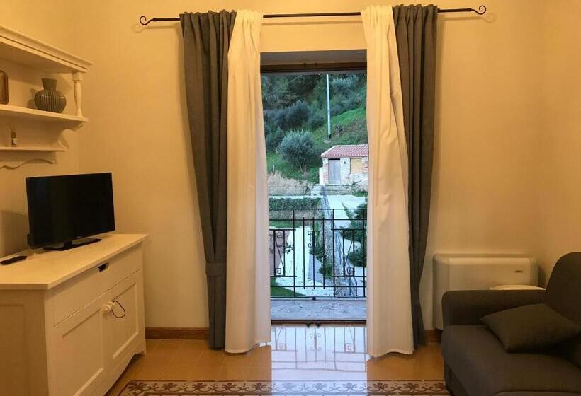 هتل Villa Tecla