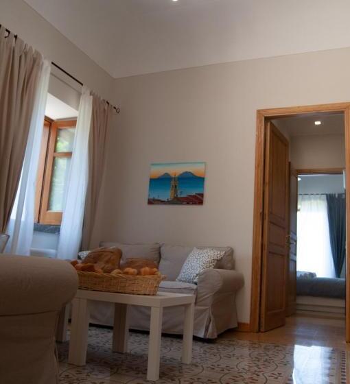 هتل Villa Tecla