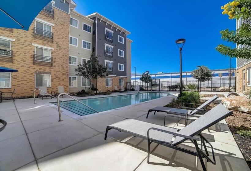 فندق Waterwalk San Antonio At The Rim