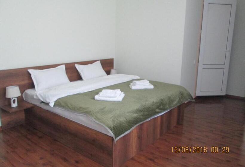 پانسیون Guesthouse Elli & Cottages