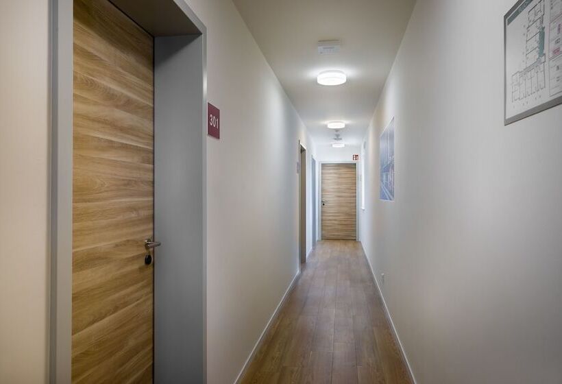 Signature East Hotel Apartment