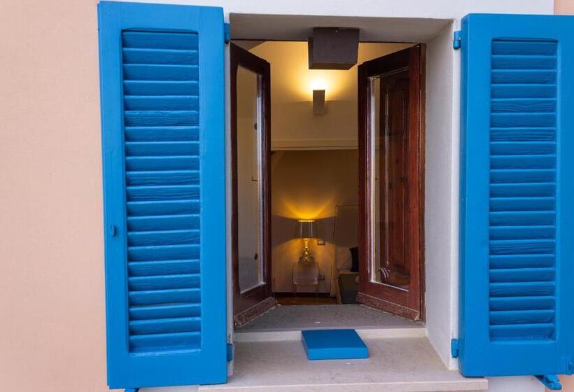 تختخواب و صبحانه Stella Maris Suite Relax