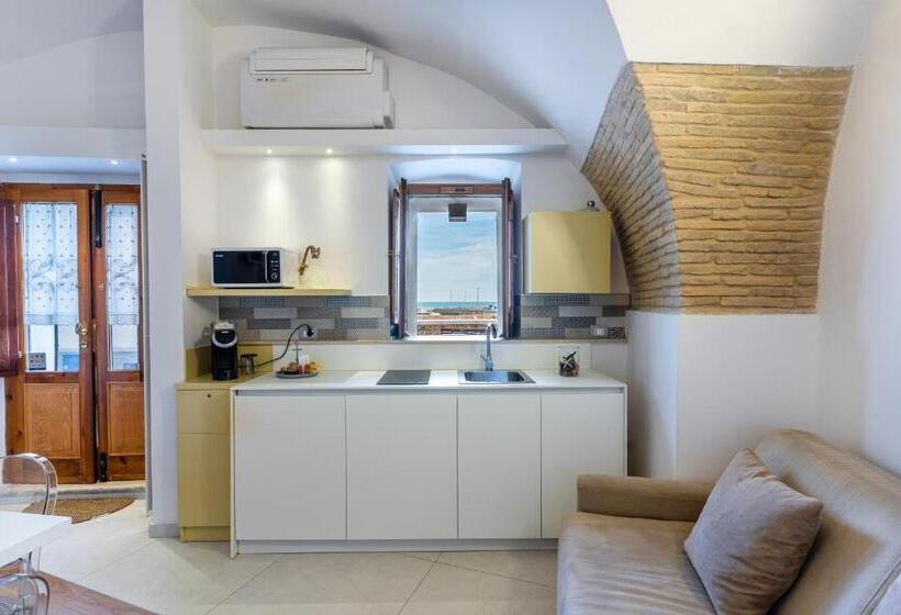 تختخواب و صبحانه Stella Maris Suite Relax