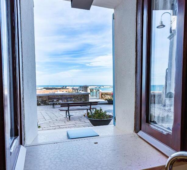 تختخواب و صبحانه Stella Maris Suite Relax