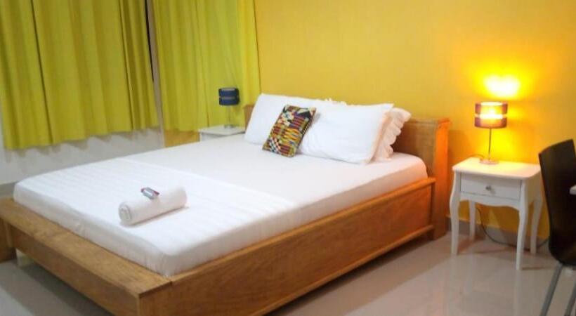 پانسیون Airport Lodge Lungi