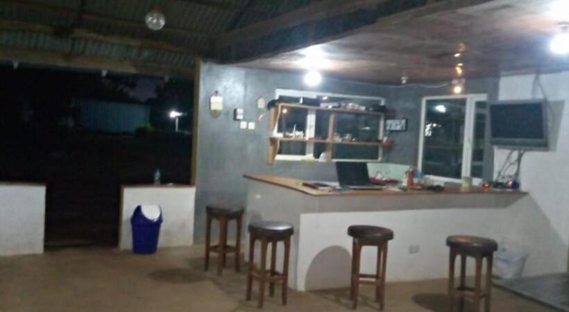 پانسیون Airport Lodge Lungi