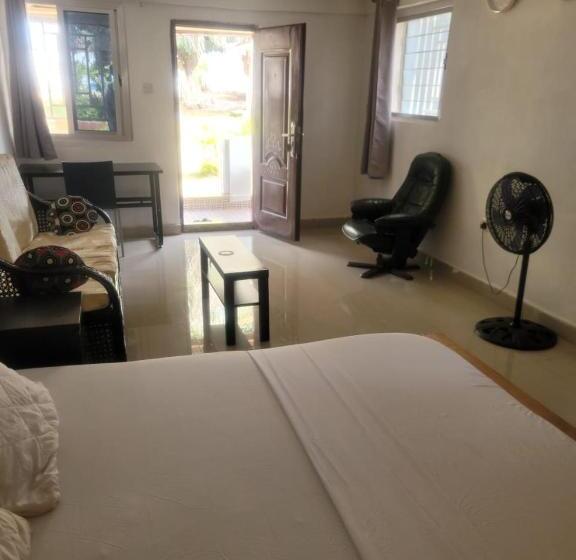 پانسیون Airport Lodge Lungi