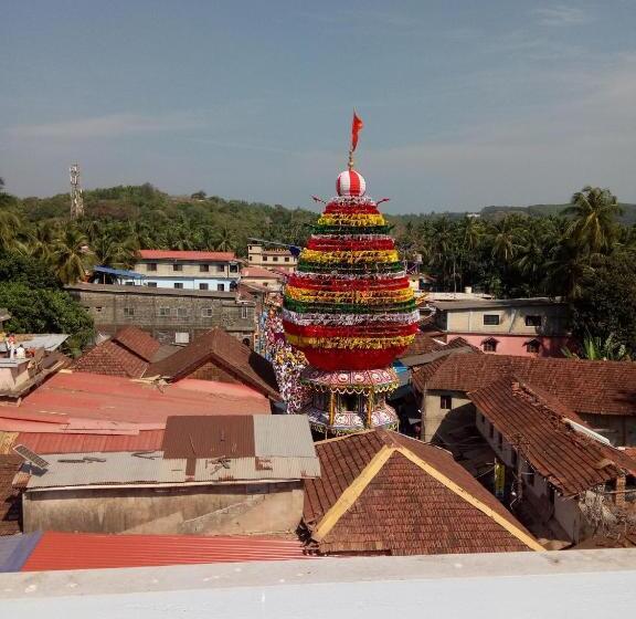 پانسیون Gokarna Rsn Stay In Top Floor For The Young & Energetic People Of The Universe