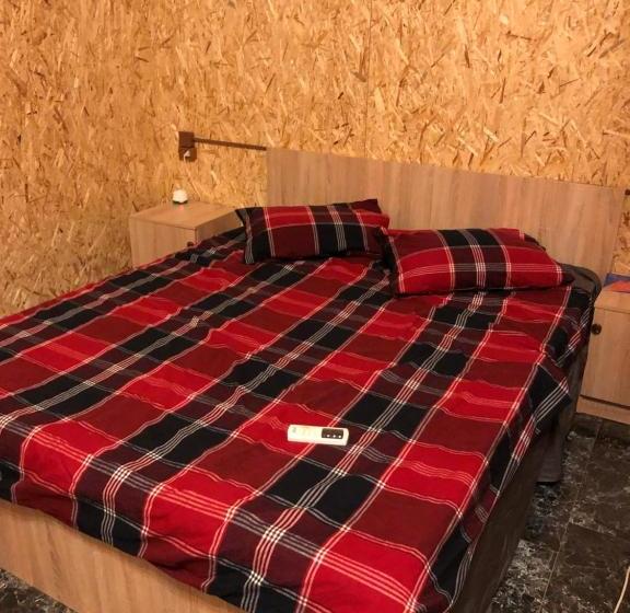 پانسیون V Gostiakh U Maii