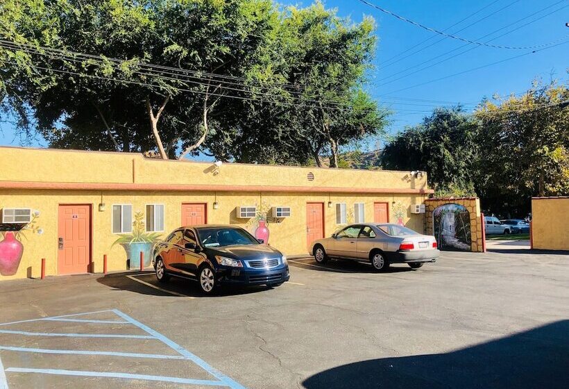 Griffith Park Motel By Los Angeles Hollywood