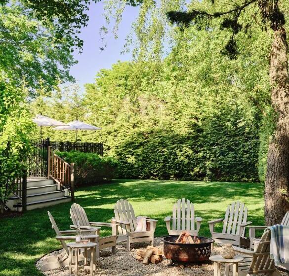 هتل Journey East Hampton