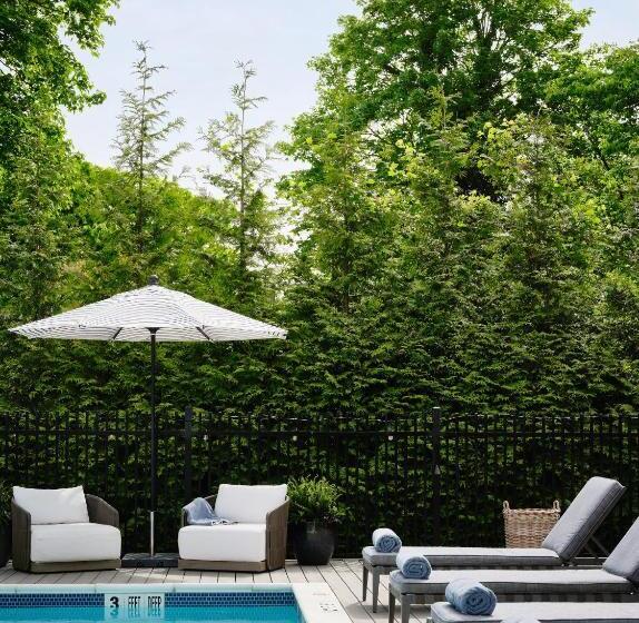 هتل Journey East Hampton