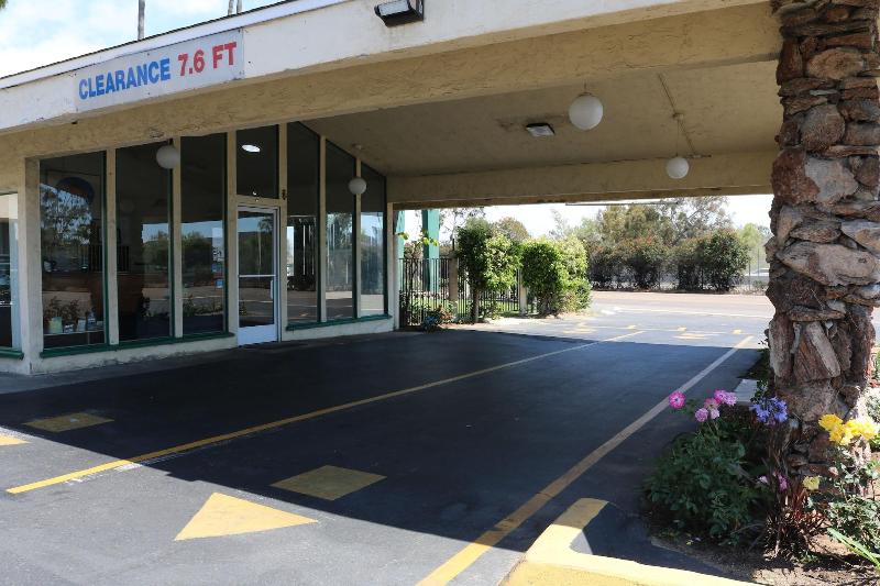 Valli Hi Motel