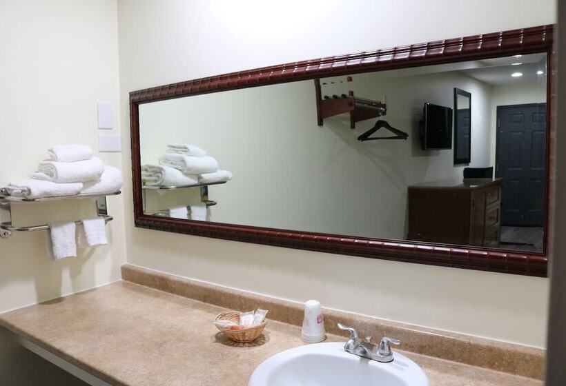 Valli Hi Motel