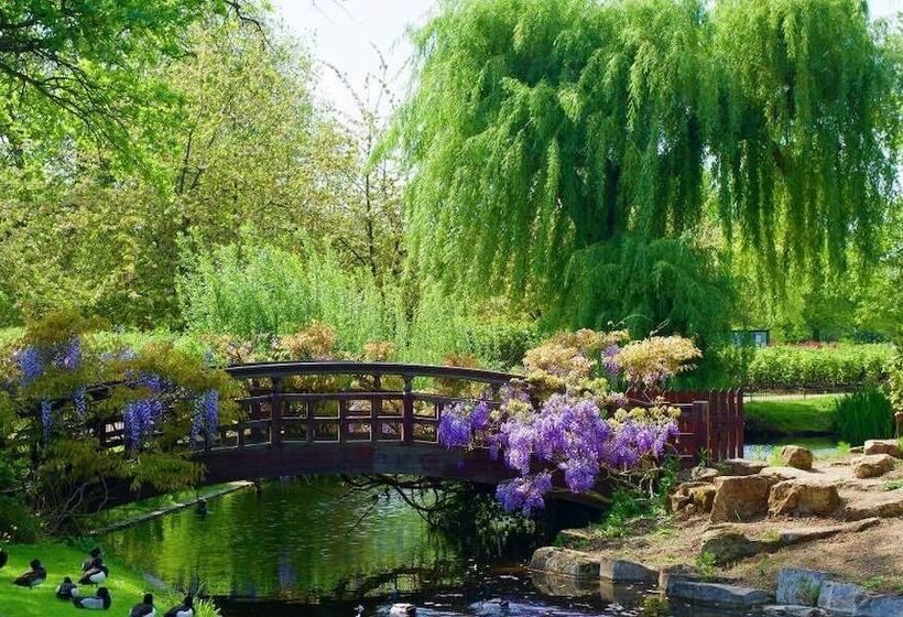 هتل L Oscar London