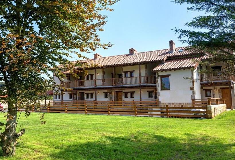 هاستل Somo Garden Villas