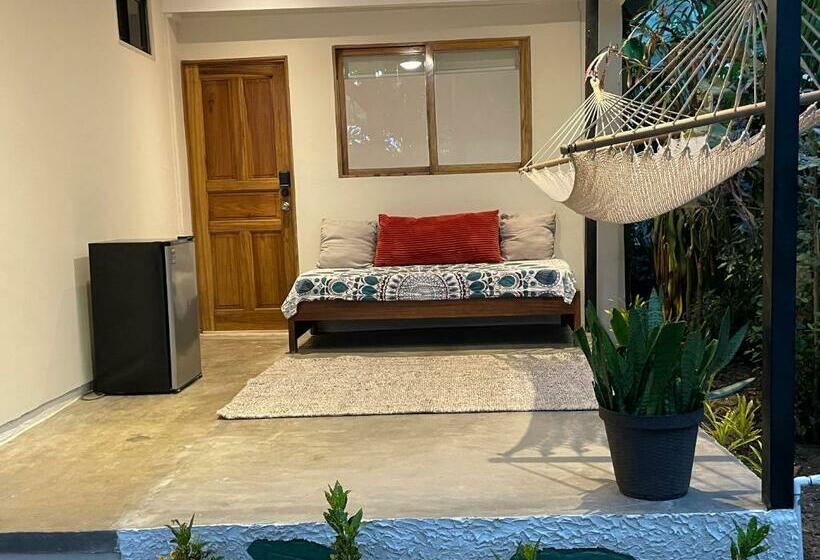 ホテル Casa Cecilia Beach Front