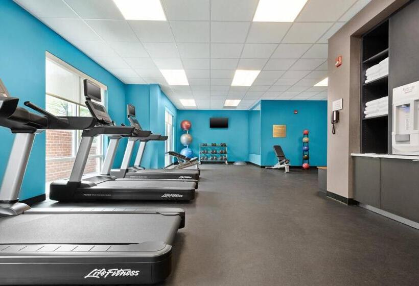 هتل Fairfield Inn & Suites By Marriott Charlottesville Downtown/university Area