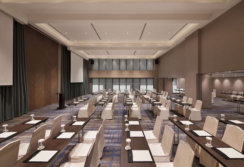 هتل Four Points By Sheraton Yilan Jiaoxi