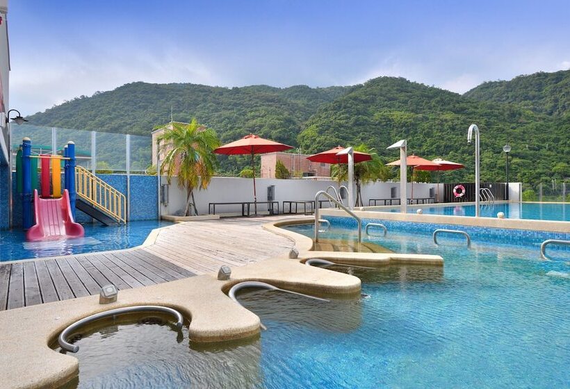 هتل Four Points By Sheraton Yilan Jiaoxi