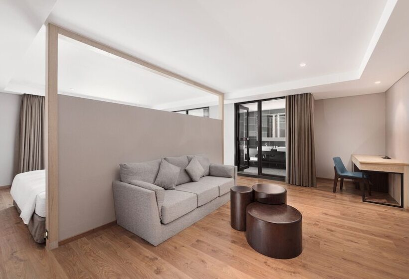هتل Four Points By Sheraton Yilan Jiaoxi
