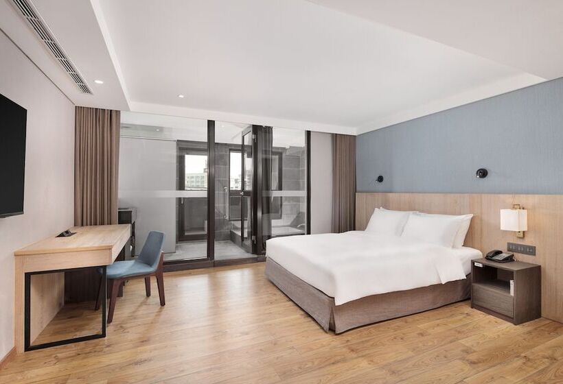 هتل Four Points By Sheraton Yilan Jiaoxi
