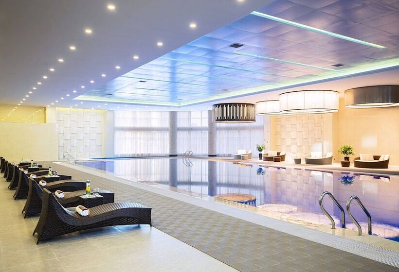 هتل Renaissance Shenyang West