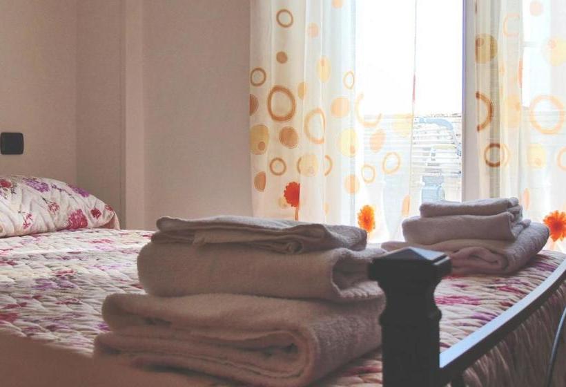 Bed and Breakfast La Piazzetta