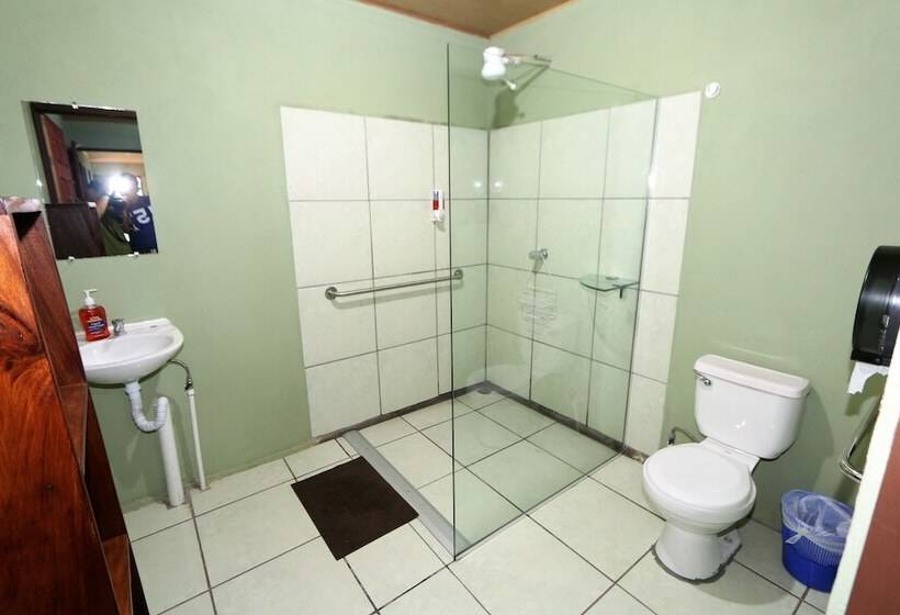تختخواب و صبحانه Hostel Cattleya   Monteverde, Costa Rica