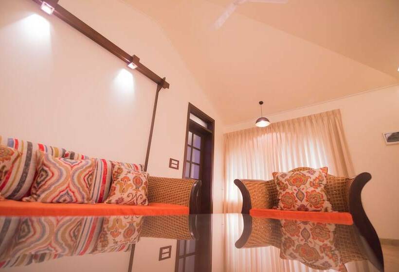 فندق Kyriad Prestige Riverside Amba Ghat