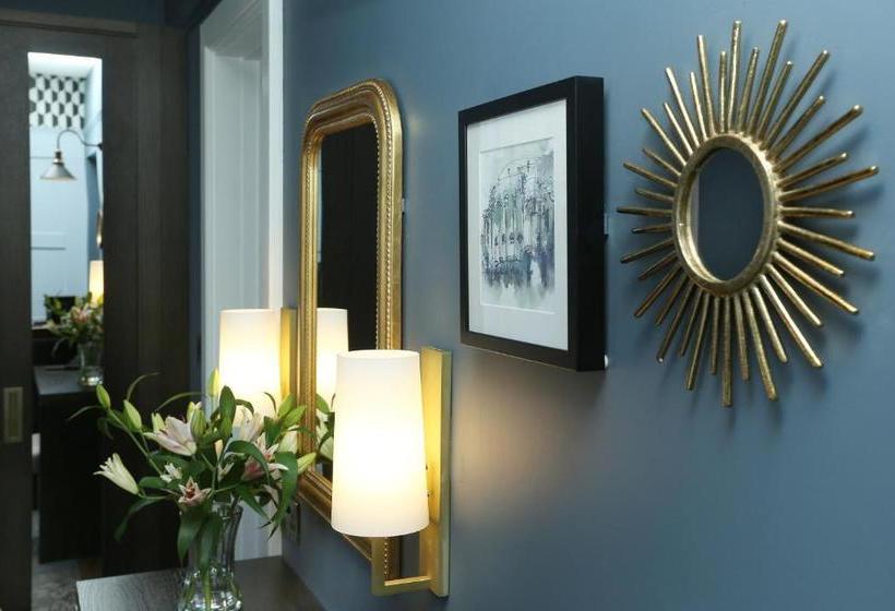 تختخواب و صبحانه St Martins Lodge