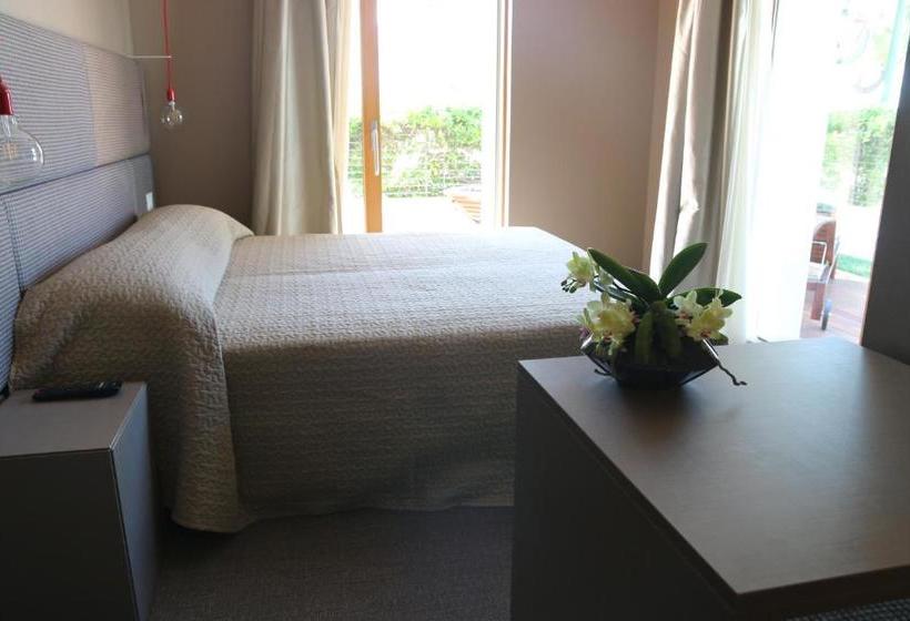 تختخواب و صبحانه Sunset Room&breakfast