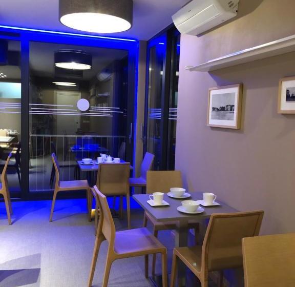 تختخواب و صبحانه Sunset Room&breakfast