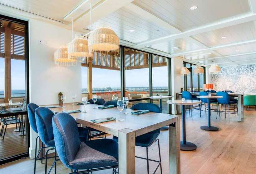 هتل The Lodge At Gulf State Park, A Hilton